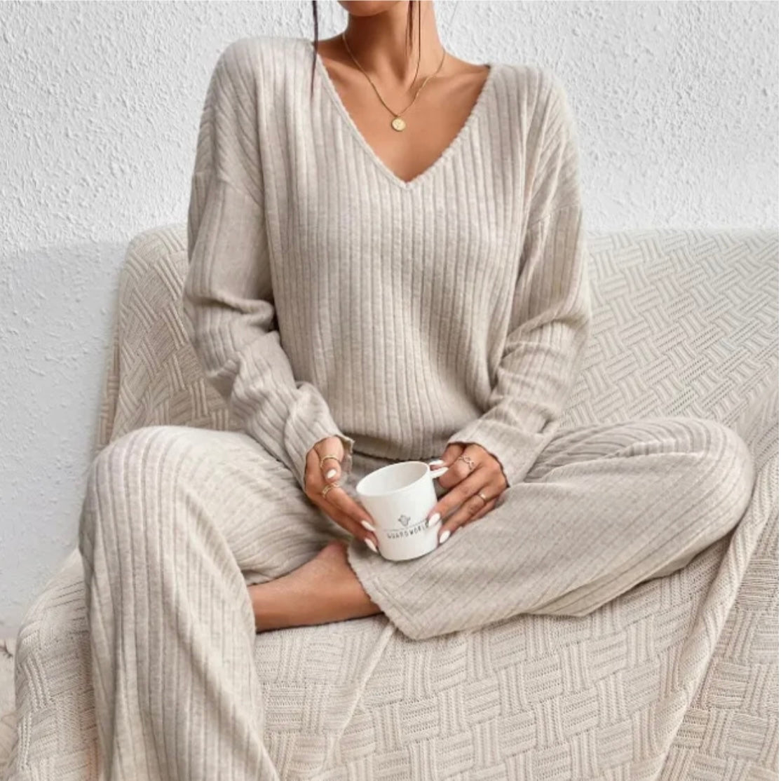 Zweiteiliges Geripptes Lounge Set | Bequem & Stilvoll für Damen | Clara