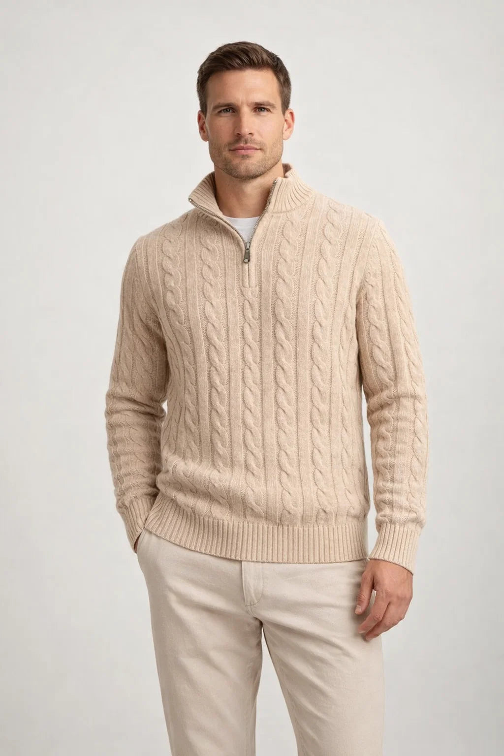 Strickpullover mit Halbreißverschluss und Stehkragen