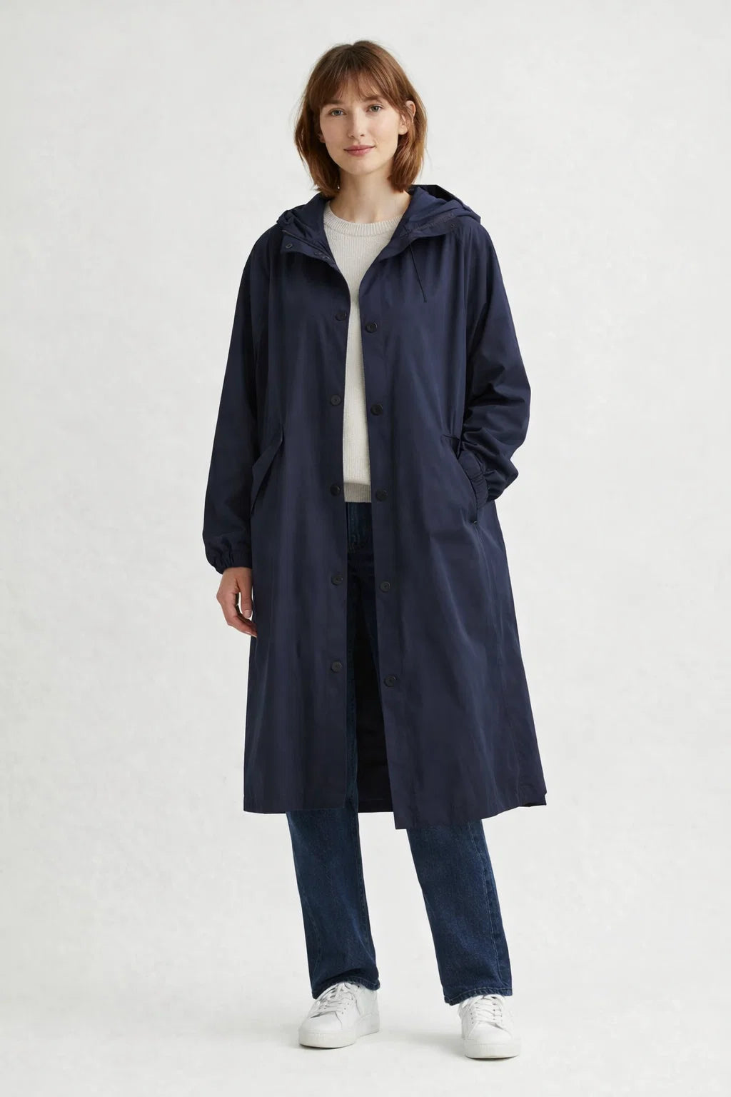 Urbaner atmungsaktiver Regenmantel für Damen mit Kapuze